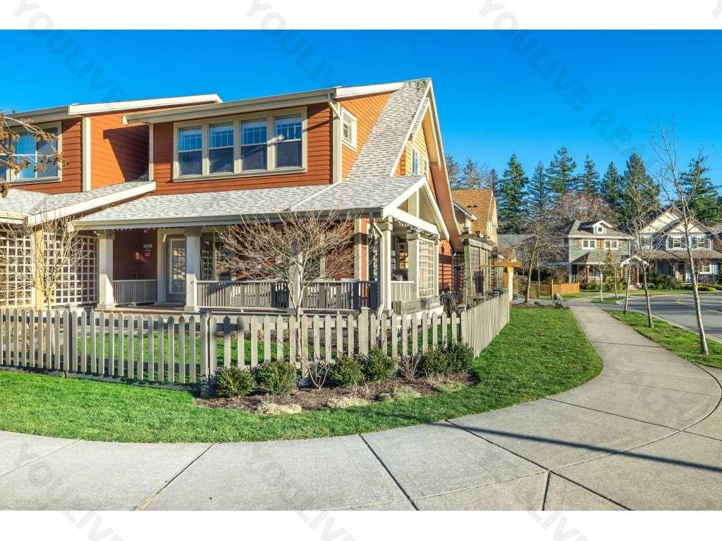 Garrison Crossing 45345 Chehalis Drive Chilliwack Youlive Ca